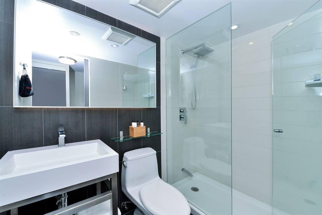 The Saint James Hotel, Ascend Hotel Collection Toronto Exterior photo